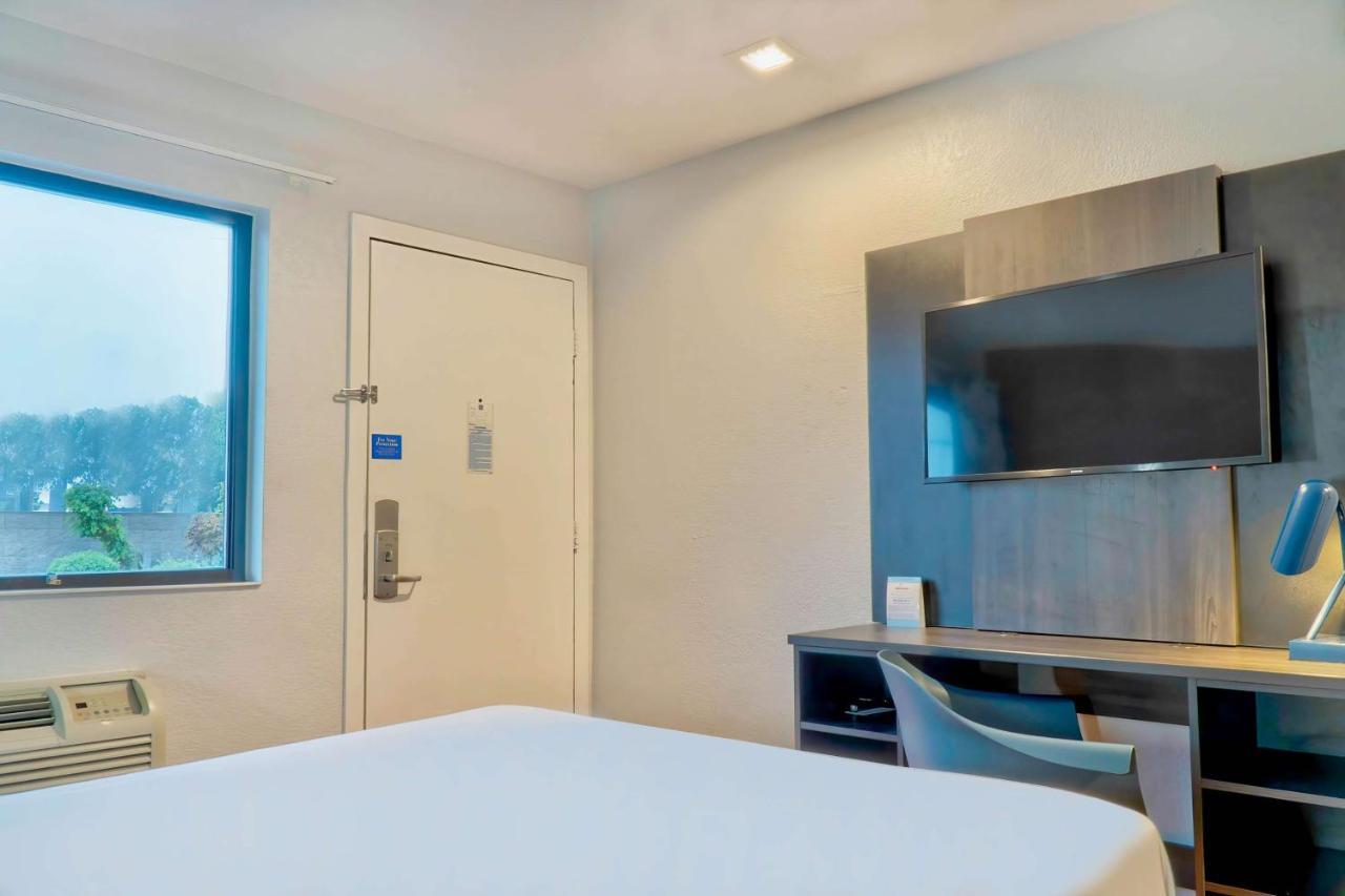 Motel 6-El Monte, Ca - Los Angeles Экстерьер фото